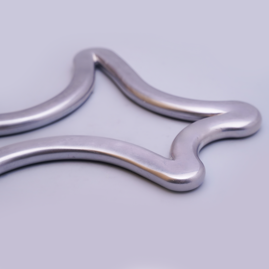 Planche métallique de contourage - Forme F